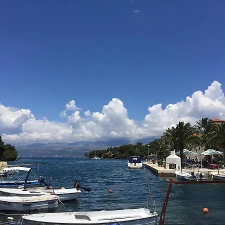 Barkadela