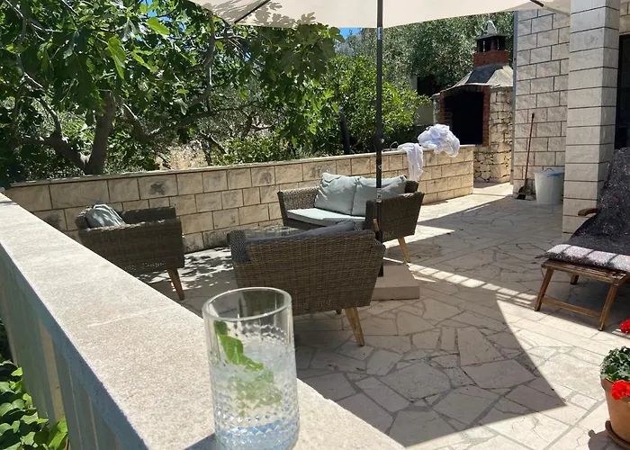 Barkadela Vakantiehuis Splitska